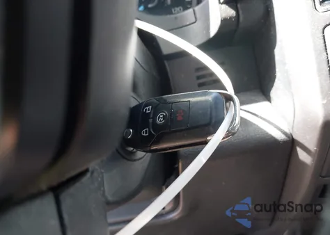 2019 Ford F-150 Xlt z USA, uszkodzony, nr VIN 1FTEW1C49KKC47548